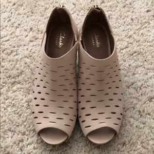 Clarks Artisan Sandals